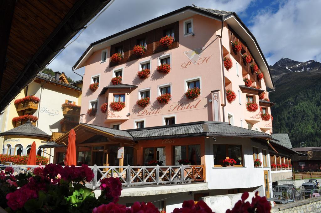 Park Hotel Santa Caterina Valfurva Exteriör bild