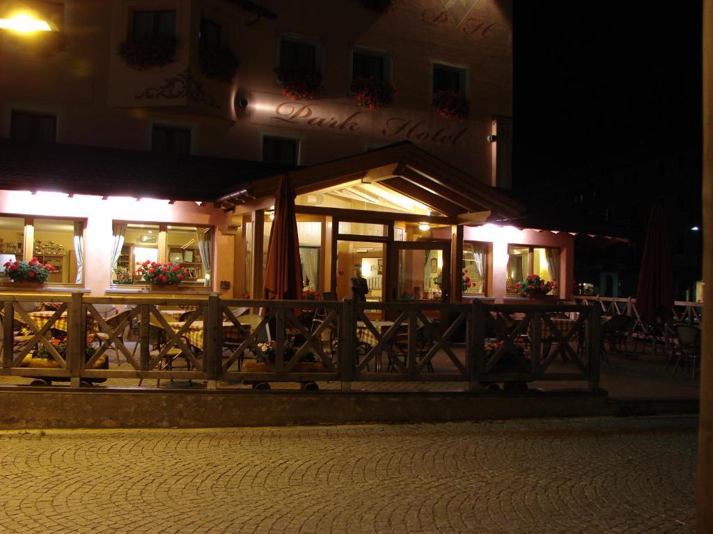 Park Hotel Santa Caterina Valfurva Exteriör bild